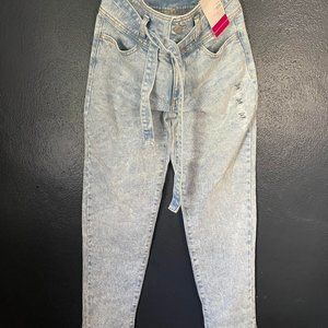 High Rise Mom light wash Jeans
